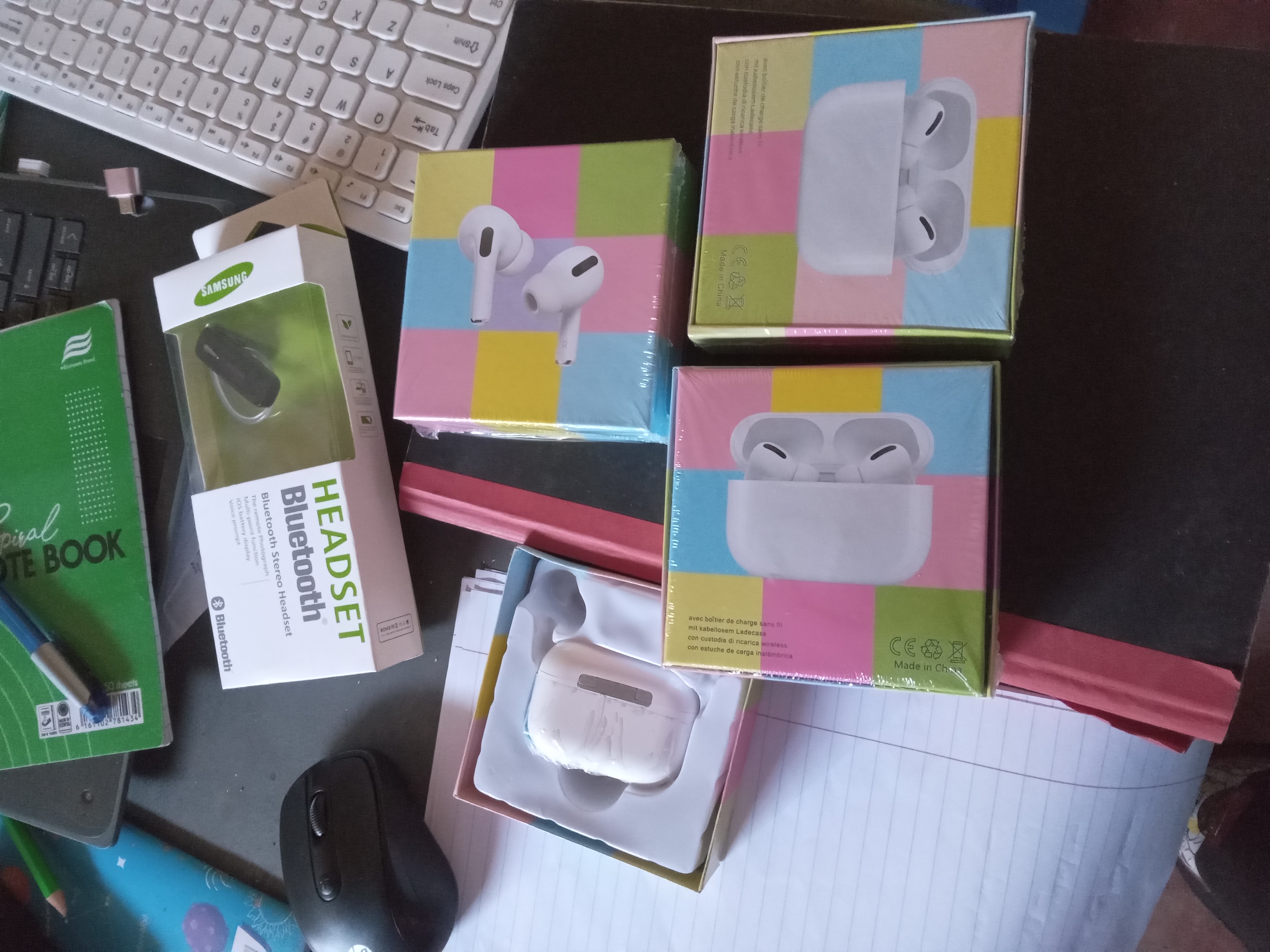 Affordable Earpods for Comrades - Wireless & Stylish